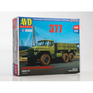 Вантажівка Урал 377 бортова | Модель збірна 1:43 | AVD Models
