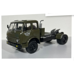 Модель Вантажівка Сідельний тягач МАЗ-508В 1962 (хакі) | Наш Автопром