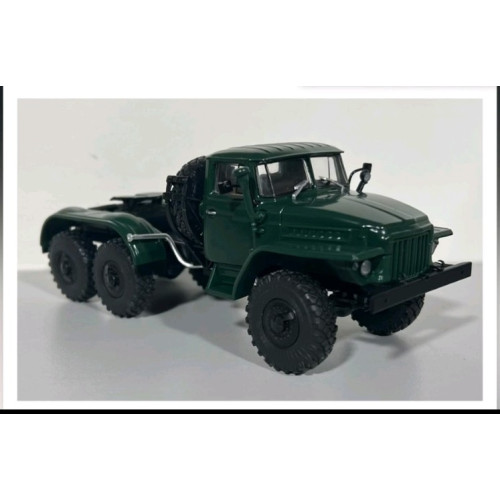 Модель вантажівка УРАЛ-375С-К1 сідельний тягач | Автоісторія