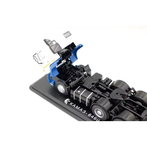 Модель вантажівки Тягач КАМАЗ-6460 (біло-синій) | SSM