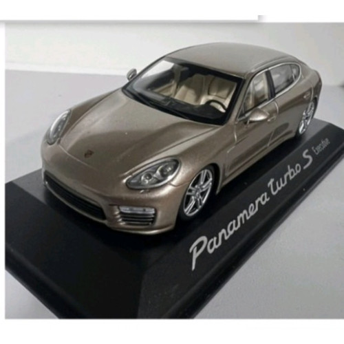Модель Porsche Panamera Turbo S Executive | Minichamps