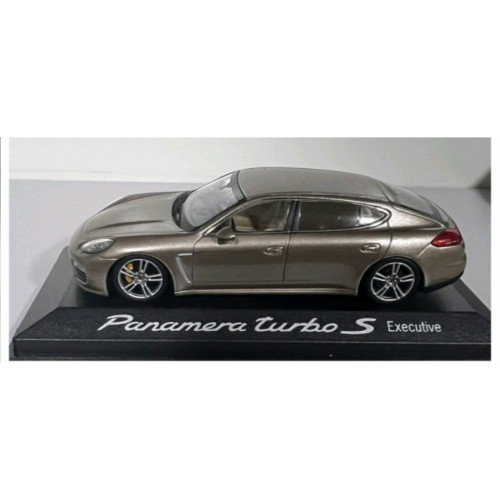 Модель Porsche Panamera Turbo S Executive | Minichamps