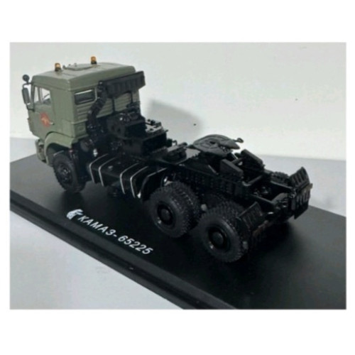 Модель вантажівки КАМАЗ-65225 сідельний тягач | SSM