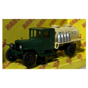 Модель вантажівки УралЗіс-5В АЦ Молоко | Наш Автопром