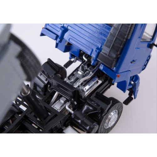 Модель вантажівки Самоскид МАЗ-6516 (синьо-сірий) 8×4 | Автоісторія