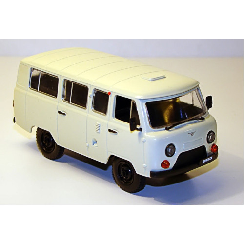 Автолегенди №15 УАЗ-452В пісочний | Колекційна модель 1:43 | DeAgostini