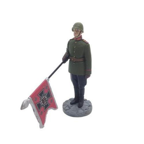 Солдати Великої Вітчизняної Війни (Eaglemoss) №160 Червоноармієць з трофейним німецьким прапором 1:32
